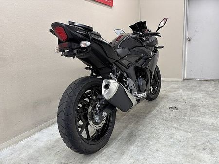 スズキ GSX250R GSX250R 2021年モデル スモークスクリーン グラブoー マルチバー USBポート 5