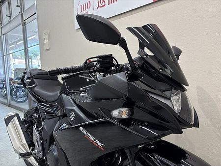 スズキ GSX250R GSX250R 2021年モデル スモークスクリーン グラブoー マルチバー USBポート 9