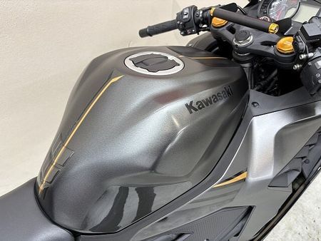 カワサキ ZX-25R NINJA ZX-25RSE ゼログラビティ製スクリーン 前後カメラ付きドラレコ LEDウ 19