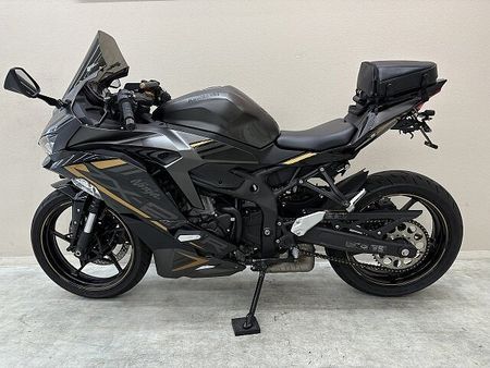 カワサキ ZX-25R NINJA ZX-25RSE ゼログラビティ製スクリーン 前後カメラ付きドラレコ LEDウ 3
