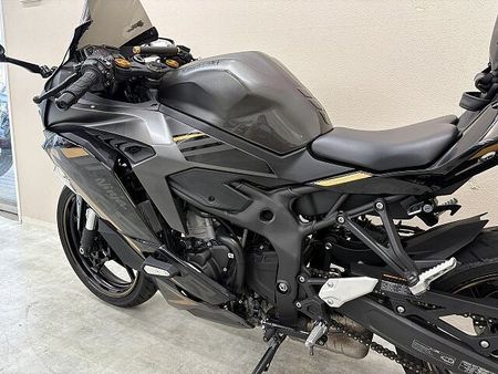 カワサキ ZX-25R NINJA ZX-25RSE ゼログラビティ製スクリーン 前後カメラ付きドラレコ LEDウ 30