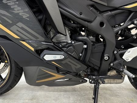 カワサキ ZX-25R NINJA ZX-25RSE ゼログラビティ製スクリーン 前後カメラ付きドラレコ LEDウ 33