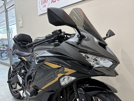 カワサキ ZX-25R NINJA ZX-25RSE ゼログラビティ製スクリーン 前後カメラ付きドラレコ LEDウ 9