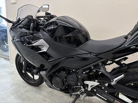カワサキ ニンジャ 400 NINJA400 2020年モデル マルチバー USBポート装備 31