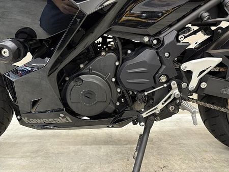 カワサキ ニンジャ 400 NINJA400 2020年モデル マルチバー USBポート装備 34