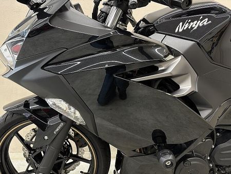 カワサキ ニンジャ 400 NINJA400 2020年モデル マルチバー USBポート装備 35