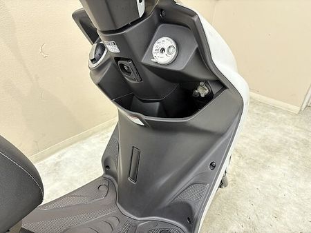 ヤマハ シグナスX SR シグナス125XSR 2020年モデル アクセサリーソケット装備 17
