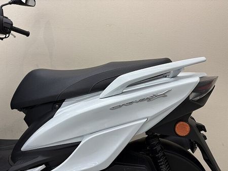 ヤマハ シグナスX SR シグナス125XSR 2020年モデル アクセサリーソケット装備 26