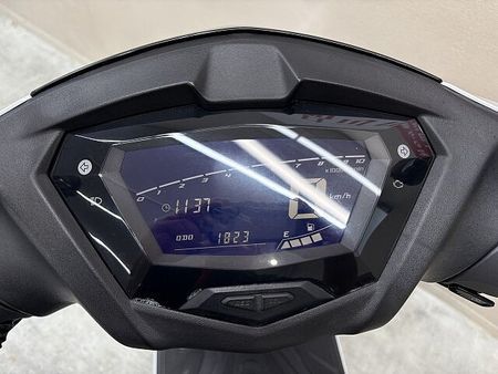 ヤマハ シグナスX SR シグナス125XSR 2020年モデル アクセサリーソケット装備 34