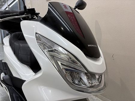 ホンダ PCX125 PCX125 カスタムシート ロッドホルダー トップケース装備!! 12