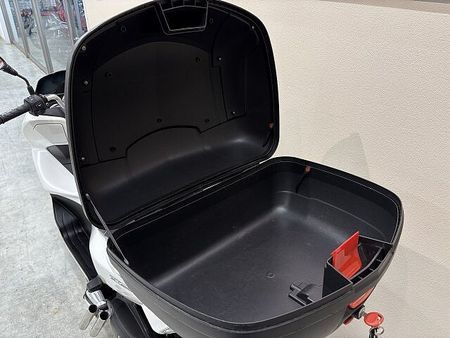 ホンダ PCX125 PCX125 カスタムシート ロッドホルダー トップケース装備!! 23