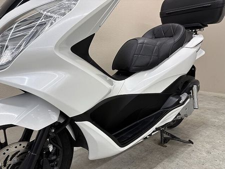 ホンダ PCX125 PCX125 カスタムシート ロッドホルダー トップケース装備!! 29