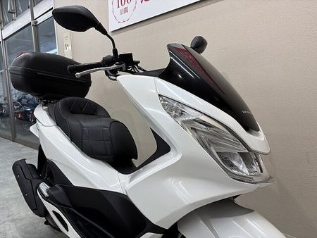 ホンダ PCX125 PCX125 カスタムシート ロッドホルダー トップケース装備!! 9