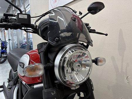 ドゥカティ Scrambler Urban Enduro スクランブラーアイコン メーターバイザー フェンダーレスキット装備 11