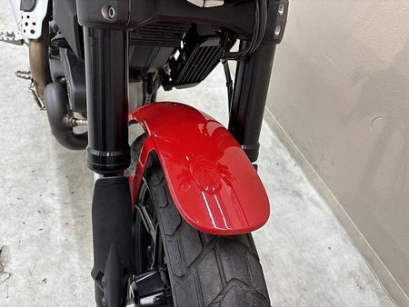ドゥカティ Scrambler Urban Enduro スクランブラーアイコン メーターバイザー フェンダーレスキット装備 12