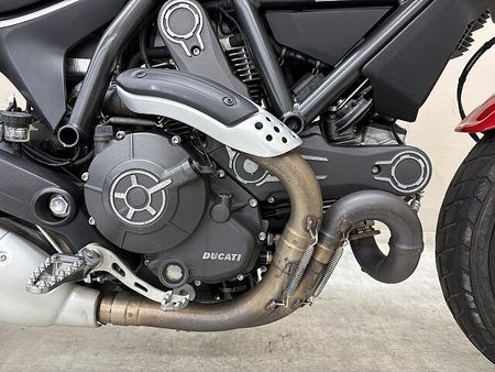 ドゥカティ Scrambler Urban Enduro スクランブラーアイコン メーターバイザー フェンダーレスキット装備 15