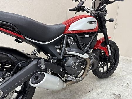 ドゥカティ Scrambler Urban Enduro スクランブラーアイコン メーターバイザー フェンダーレスキット装備 20