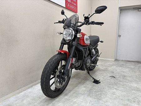 ドゥカティ Scrambler Urban Enduro スクランブラーアイコン メーターバイザー フェンダーレスキット装備 5