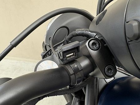 ホンダ レブル 250 レブル250ABS 20Q0年モデル USBポート装備 32