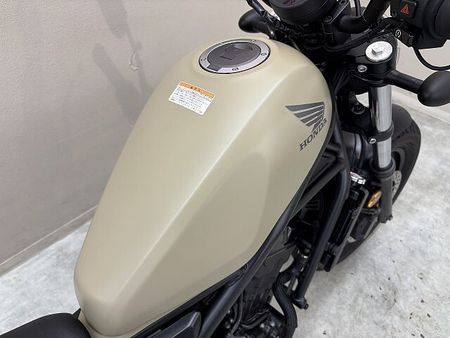 ホンダ レブル 250 レブル250 ABS グリップヒーター バックサポート USBポート装備 17