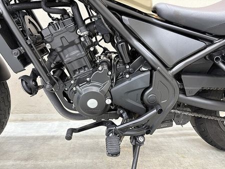 ホンダ レブル 250 レブル250 ABS グリップヒーター バックサポート USBポート装備 27