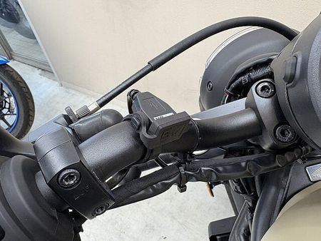 ホンダ レブル 250 レブル250 ABS グリップヒーター バックサポート USBポート装備 32