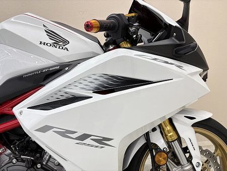 ホンダ CBR250RR (MC51) CBR250RR【マル得】 アクラポヴィッチ製マフラー 純正OPクイックシフター USBポ 15