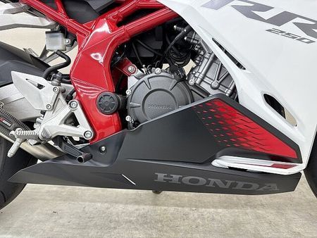 ホンダ CBR250RR (MC51) CBR250RR【マル得】 アクラポヴィッチ製マフラー 純正OPクイックシフター USBポ 16