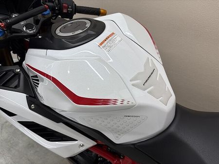 ホンダ CBR250RR (MC51) CBR250RR【マル得】 アクラポヴィッチ製マフラー 純正OPクイックシフター USBポ 28