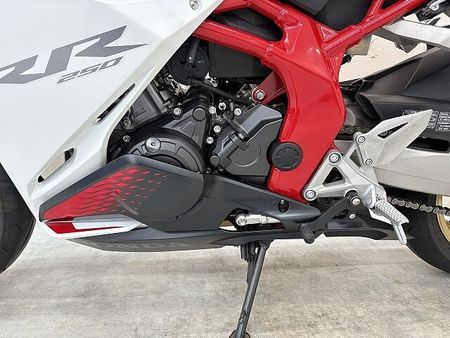 ホンダ CBR250RR (MC51) CBR250RR【マル得】 アクラポヴィッチ製マフラー 純正OPクイックシフター USBポ 30