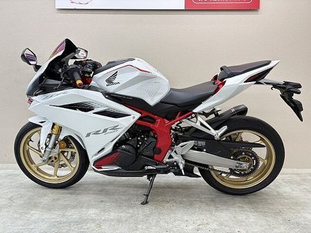 ホンダ CBR250RR (MC51) CBR250RR【マル得】 アクラポヴィッチ製マフラー 純正OPクイックシフター USBポ 3