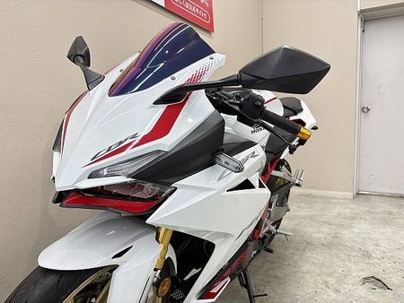 ホンダ CBR250RR (MC51) CBR250RR【マル得】 アクラポヴィッチ製マフラー 純正OPクイックシフター USBポ 34