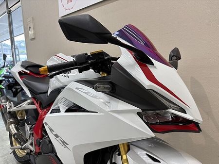 ホンダ CBR250RR (MC51) CBR250RR【マル得】 アクラポヴィッチ製マフラー 純正OPクイックシフター USBポ 8