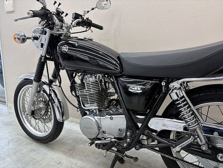 ヤマハ SR400 SR400 2014年モデル サドルバックサポート装備 24