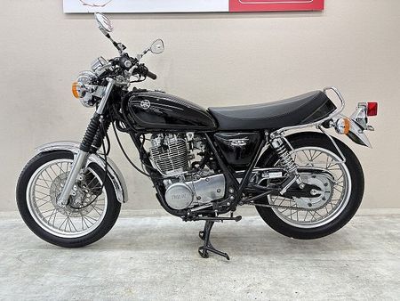 ヤマハ SR400 SR400 2014年モデル サドルバックサポート装備 3