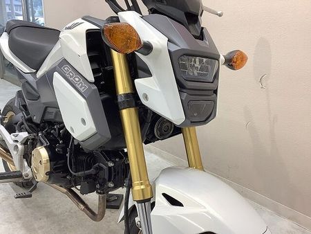 ホンダ グロム グロム キタコ製マフラー フェンダーレスキット USBポート装備 12