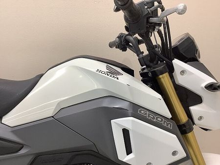 ホンダ グロム グロム キタコ製マフラー フェンダーレスキット USBポート装備 17
