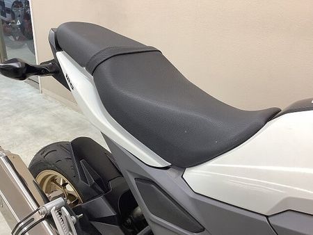 ホンダ グロム グロム キタコ製マフラー フェンダーレスキット USBポート装備 22