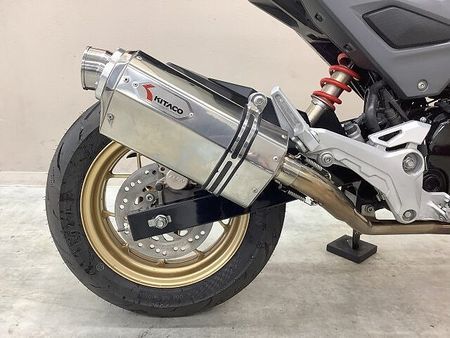 ホンダ グロム グロム キタコ製マフラー フェンダーレスキット USBポート装備 23