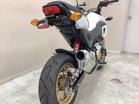 ホンダ グロム グロム キタコ製マフラー フェンダーレスキット USBポート装備 25