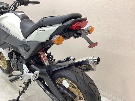 ホンダ グロム グロム キタコ製マフラー フェンダーレスキット USBポート装備 28