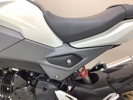 ホンダ グロム グロム キタコ製マフラー フェンダーレスキット USBポート装備 32