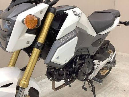 ホンダ グロム グロム キタコ製マフラー フェンダーレスキット USBポート装備 36