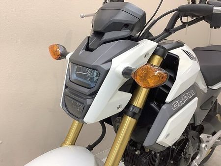 ホンダ グロム グロム キタコ製マフラー フェンダーレスキット USBポート装備 39