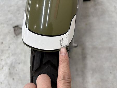 ホンダ クロスカブ110 クロスカブ110 ヨシムラ製マフラー YSS製リアショック ライトガード センターキャリア 14