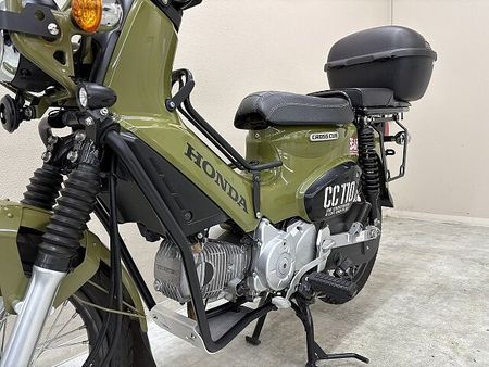 ホンダ クロスカブ110 クロスカブ110 ヨシムラ製マフラー YSS製リアショック ライトガード センターキャリア 30
