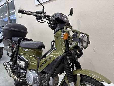 ホンダ クロスカブ110 クロスカブ110 ヨシムラ製マフラー YSS製リアショック ライトガード センターキャリア 9