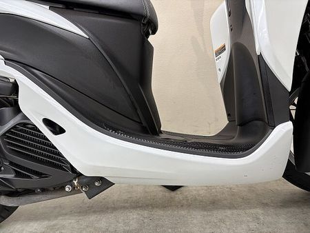 ヤマハ トリシティ トリシティ125 2015年モデル 純正トップケース装備 14