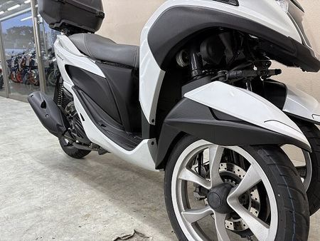 ヤマハ トリシティ トリシティ125 2015年モデル 純正トップケース装備 10