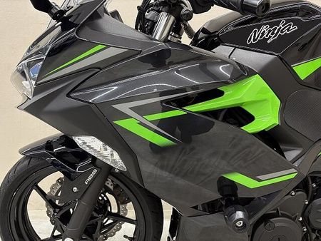 カワサキ ニンジャ 400 NINJA400 2019年モデル フレームスライダー マルチバー USBポート装備 33